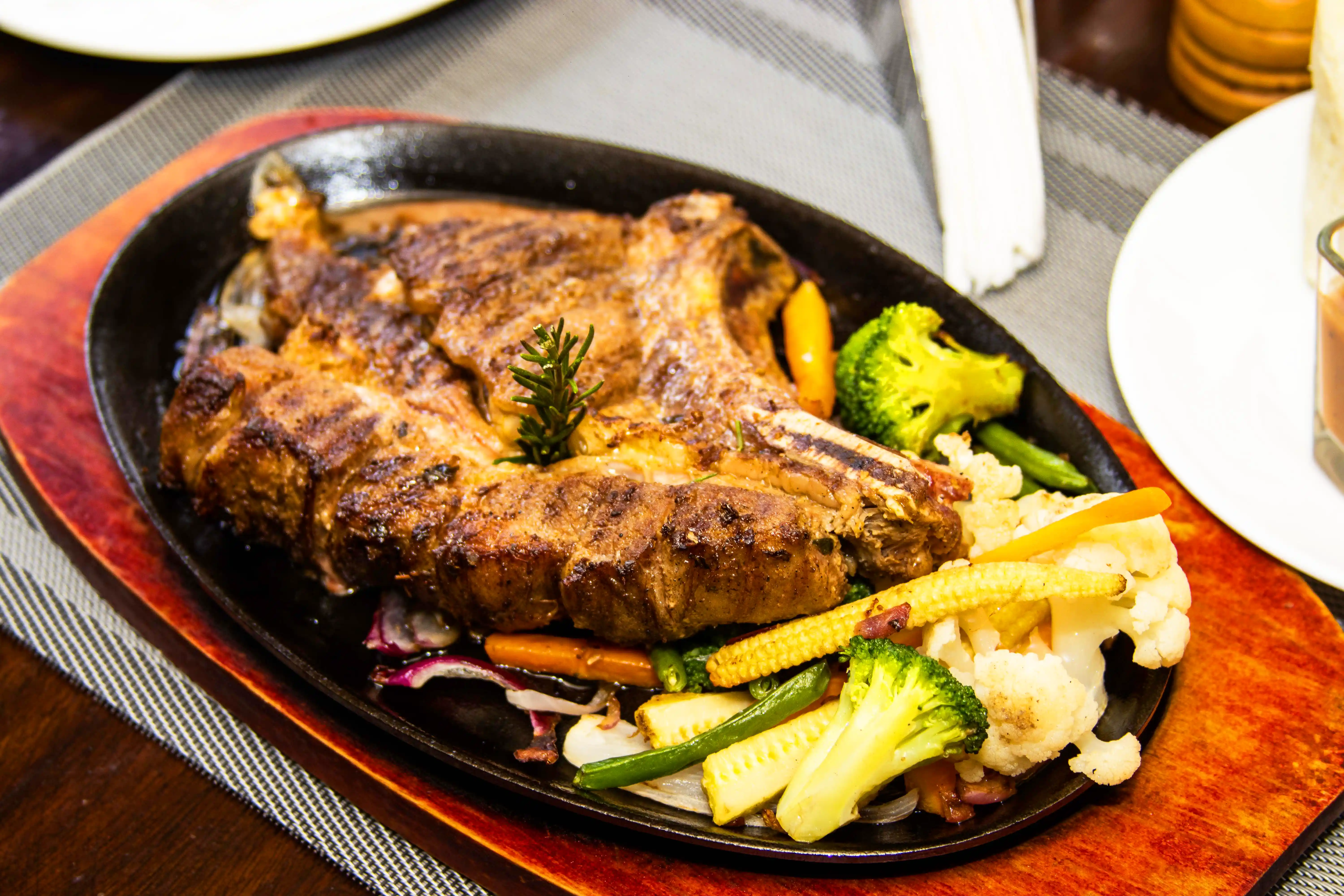 restaurant at Jacaranda Hotel Nairobi